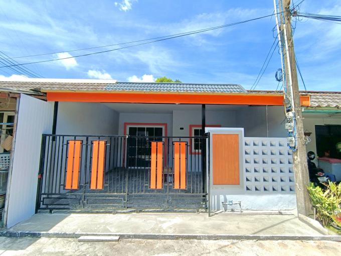 ทาวน์เฮ้าส์ วังหินซอย 1 ศรีราชา