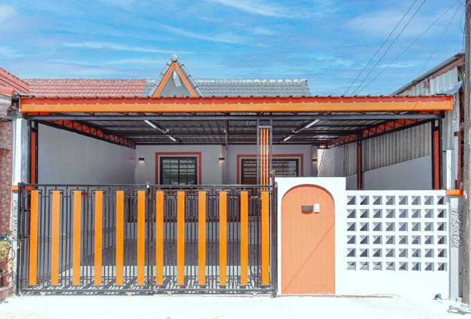 บ้านรีโนเวทใหม่ พร้อมอยู่กู้ได้เกินร้อย