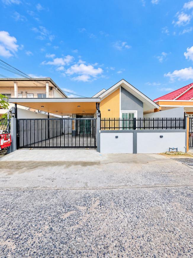 บ้านเดี่ยว โรงโป๊ะ บางละมุง รีโนเวทใหม่ทั้งหลัง