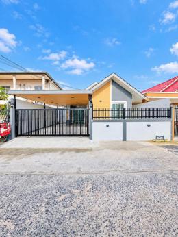 บ้านเดี่ยว โรงโป๊ะ บางละมุง รีโนเวทใหม่ทั้งหลัง บ้านเดี่ยว โรงโป๊ะ บางละมุง รีโนเวทใหม่ทั้งหลัง
